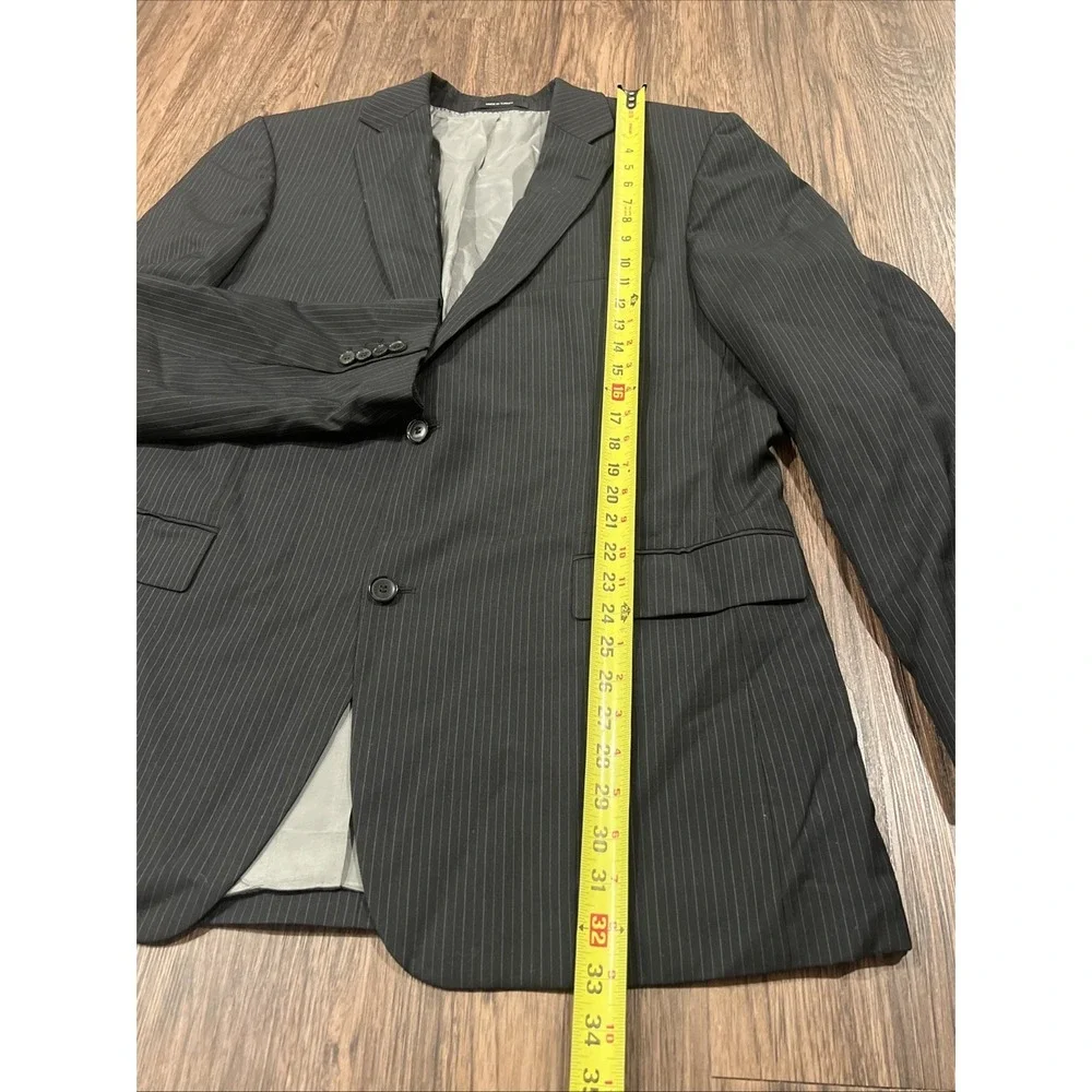 Hugo Boss Men's Wool Color Dark Grey Stripes Blazer Jacket 46L